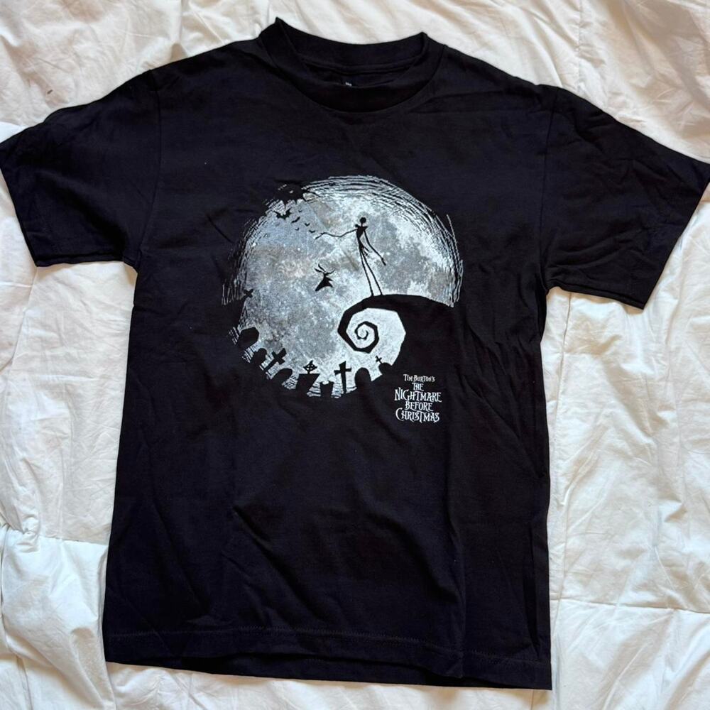 Nightmare before christmas black graphic t shirt S emo goth y2k hot topic casual
